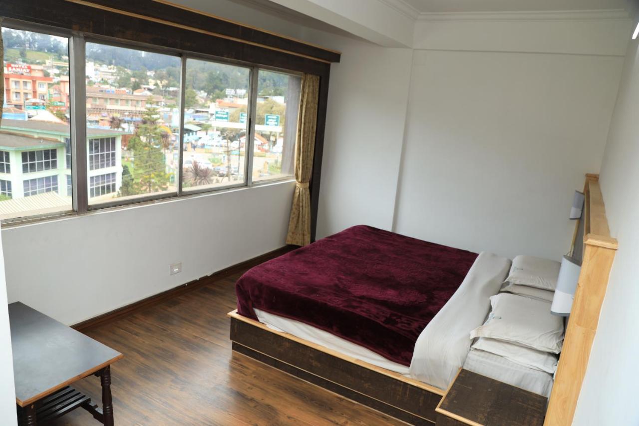 Hotel Durga Ooty Exteriör bild